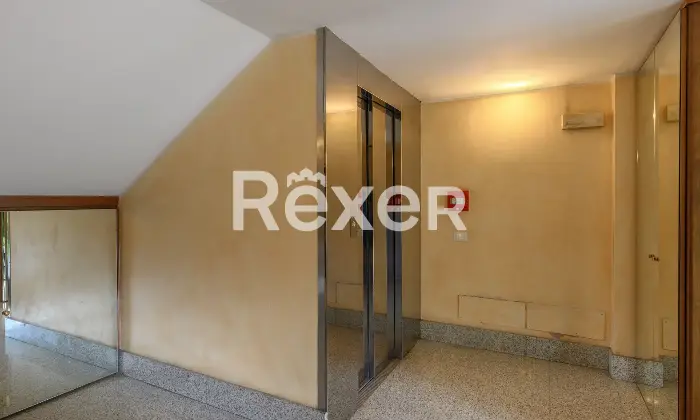 Rexer-Padova-Luminoso-ultimo-piano-su-due-livelli-Altro