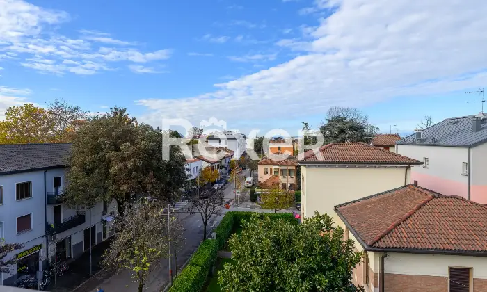 Rexer-Padova-Luminoso-ultimo-piano-su-due-livelli-Altro