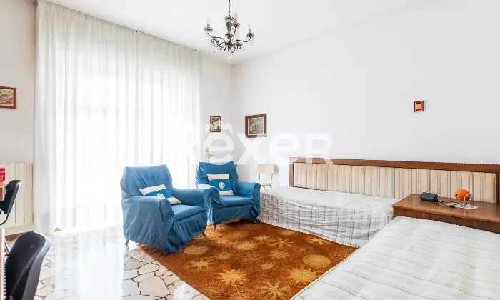 Rexer-Lainate-Tre-Locali-Altro