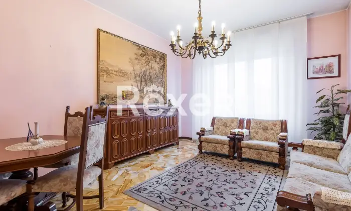 Rexer-Lainate-Tre-Locali-Altro