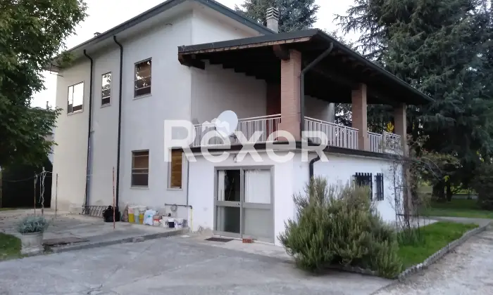 Rexer-Rivarolo-del-Re-ed-Uniti-RIVAROLO-DEL-RE-CR-VILLINO-INDIPENDENTE-CON-AUTORIMESSA-Terrazzo