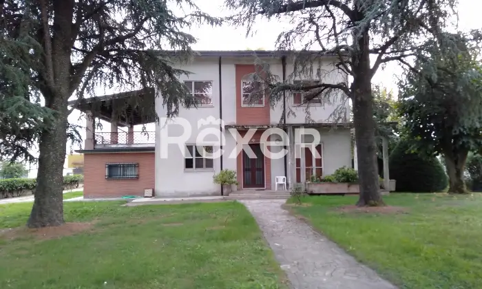 Rexer-Rivarolo-del-Re-ed-Uniti-RIVAROLO-DEL-RE-CR-VILLINO-INDIPENDENTE-CON-AUTORIMESSA-Facciata