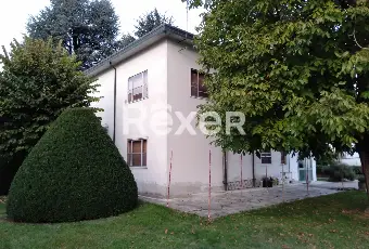 Rexer-Rivarolo-del-Re-ed-Uniti-RIVAROLO-DEL-RE-CR-VILLINO-INDIPENDENTE-CON-AUTORIMESSA-Giardino