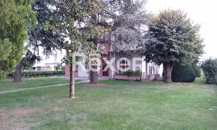 Rexer-Rivarolo-del-Re-ed-Uniti-RIVAROLO-DEL-RE-CR-VILLINO-INDIPENDENTE-CON-AUTORIMESSA-Giardino