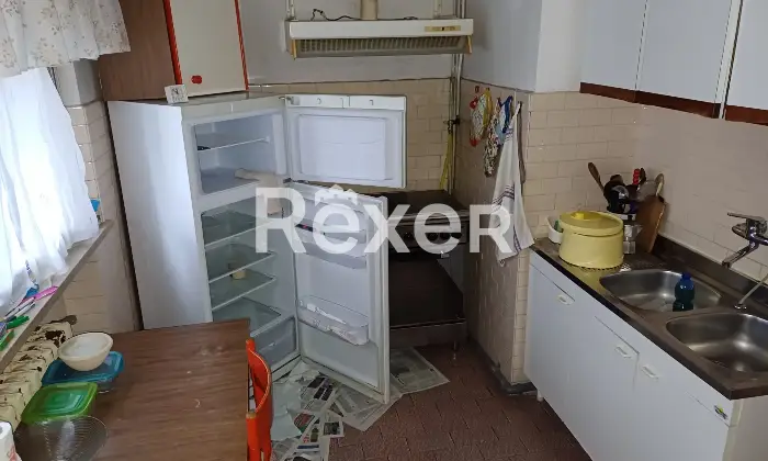 Rexer-Rivarolo-del-Re-ed-Uniti-RIVAROLO-DEL-RE-CR-VILLINO-INDIPENDENTE-CON-AUTORIMESSA-Cucina