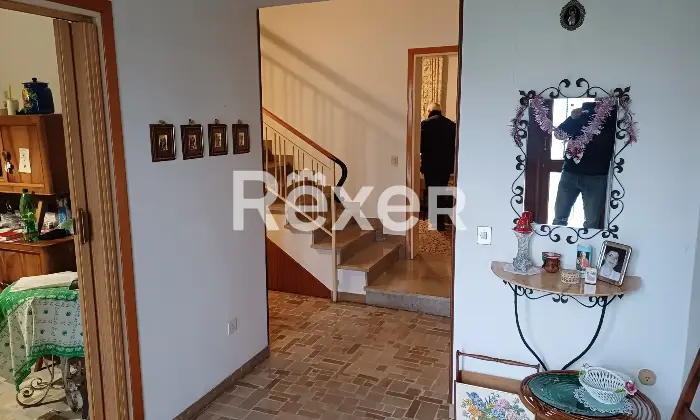 Rexer-Rivarolo-del-Re-ed-Uniti-RIVAROLO-DEL-RE-CR-VILLINO-INDIPENDENTE-CON-AUTORIMESSA-Ingresso