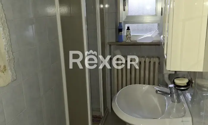 Rexer-Rivarolo-del-Re-ed-Uniti-RIVAROLO-DEL-RE-CR-VILLINO-INDIPENDENTE-CON-AUTORIMESSA-Bagno