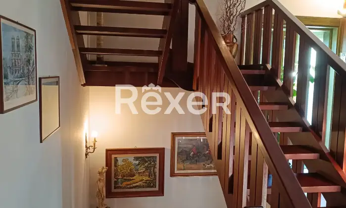 Rexer-Margine-CopertaTraversagna-Villa-bifamiliare-in-vendita-in-via-Marco-Polo-a-Massa-e-Cozzile-Altro