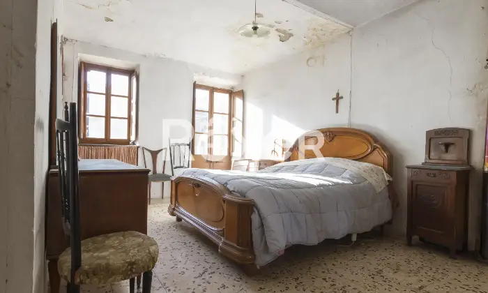 Rexer-Nole-Terracielo-da-ristrutturare-Altro