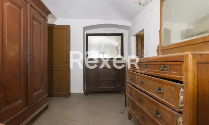 Rexer-Nole-Terracielo-da-ristrutturare-Altro