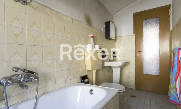 Rexer-Nole-Terracielo-da-ristrutturare-Altro