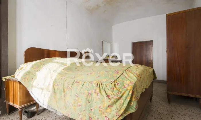 Rexer-Nole-Terracielo-da-ristrutturare-Altro