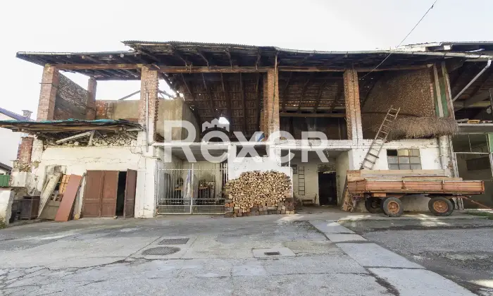 Rexer-Nole-Terracielo-da-ristrutturare-Altro