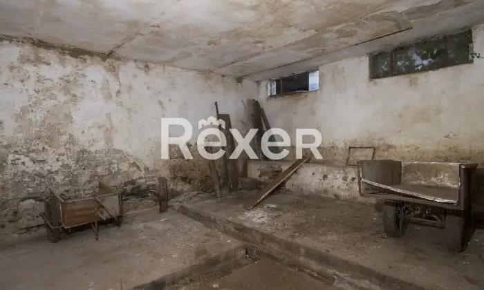 Rexer-Nole-Terracielo-da-ristrutturare-Altro