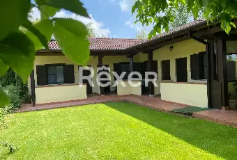 Rexer-Sabaudia-Agriturismo-con-piscina-e-bellissimo-giardino-Giardino