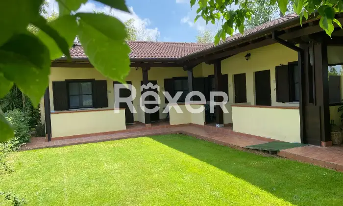 Rexer-Cerasella-Agriturismo-con-piscina-e-bellissimo-giardino-Giardino