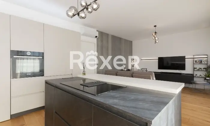 Rexer-Aicurzio-Appartamento-locali-in-Classe-A-con-giardino-di-pertinenza-e-box-doppio-Altro