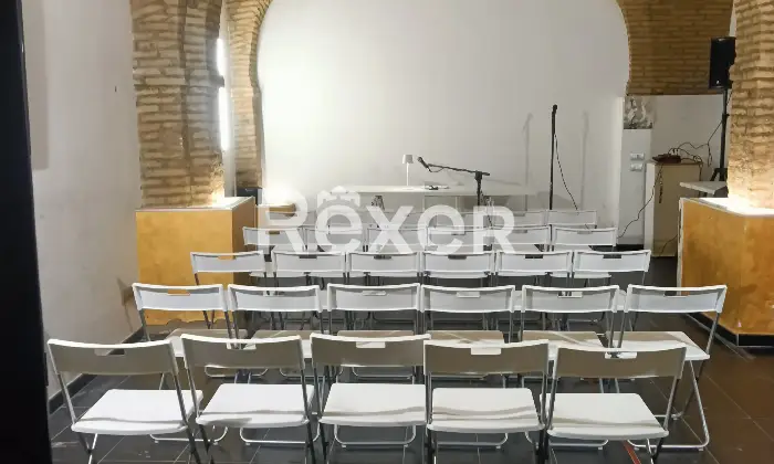 Rexer-Ortona-Bellissimo-locale-centralissimo-con-volte-cielo-di-carrozza-Altro