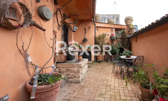 Rexer-Priverno-Immobile-ubicato-nel-centro-storico-di-Priverno-con-ingresso-indipendente-Altro