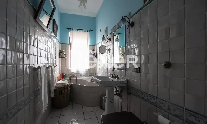 Rexer-Priverno-Immobile-ubicato-nel-centro-storico-di-Priverno-con-ingresso-indipendente-Altro