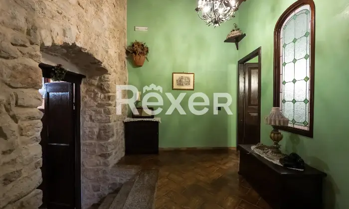 Rexer-Priverno-Immobile-ubicato-nel-centro-storico-di-Priverno-con-ingresso-indipendente-Altro