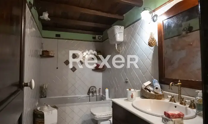 Rexer-Priverno-Immobile-ubicato-nel-centro-storico-di-Priverno-con-ingresso-indipendente-Altro