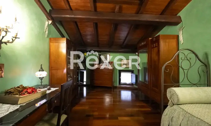 Rexer-Priverno-Immobile-ubicato-nel-centro-storico-di-Priverno-con-ingresso-indipendente-Altro