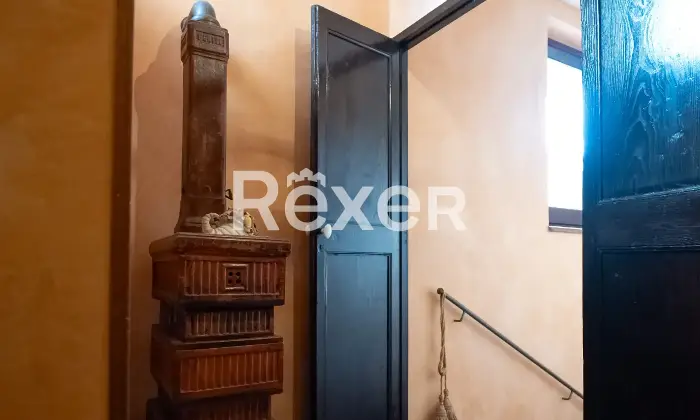 Rexer-Priverno-Immobile-ubicato-nel-centro-storico-di-Priverno-con-ingresso-indipendente-Altro
