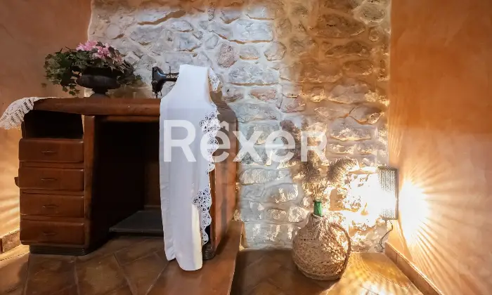 Rexer-Priverno-Immobile-ubicato-nel-centro-storico-di-Priverno-con-ingresso-indipendente-Altro