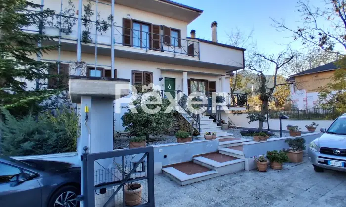 Rexer-Introdacqua-Elegante-villetta-con-giardino-Altro