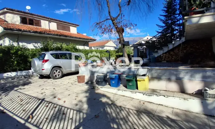 Rexer-Introdacqua-Elegante-villetta-con-giardino-Altro