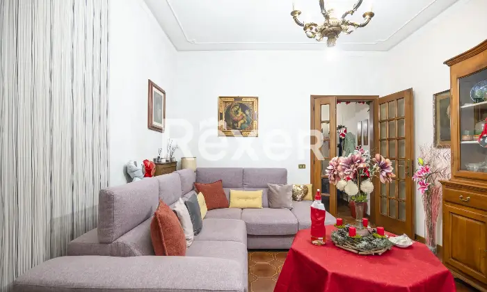 Rexer-Firenze-Puccini-pressi-ampio-quadrivani-con-due-balconi-Altro