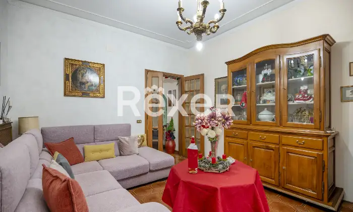 Rexer-Firenze-Puccini-pressi-ampio-quadrivani-con-due-balconi-Altro