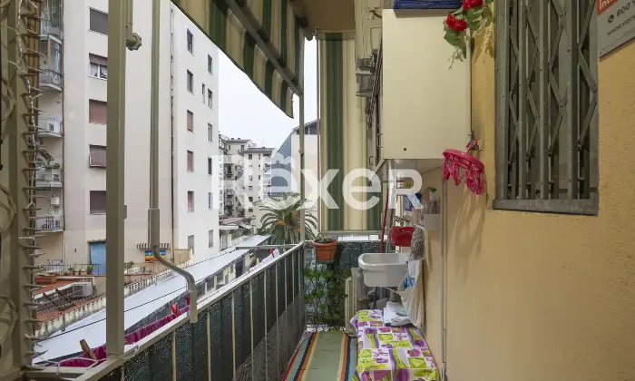 Rexer-Firenze-Puccini-pressi-ampio-quadrivani-con-due-balconi-Altro