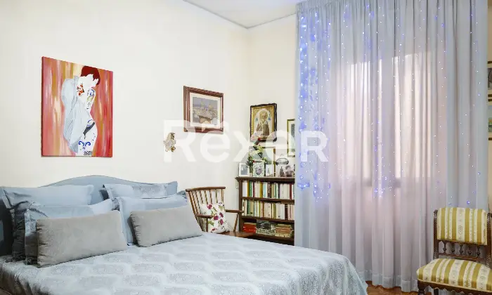 Rexer-Firenze-Puccini-pressi-ampio-quadrivani-con-due-balconi-Altro