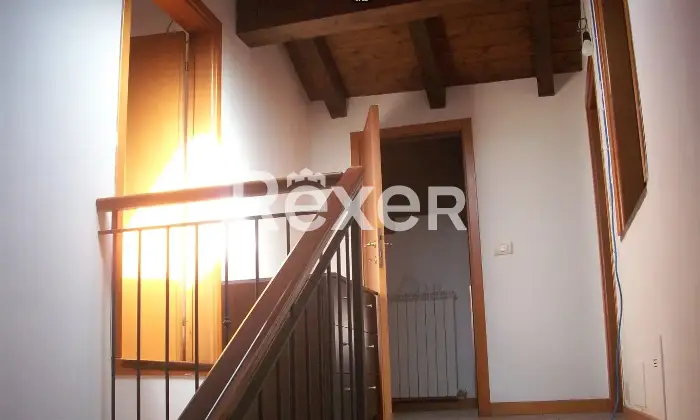 Rexer-Ziano-Piacentino-APPARTAMENTO-AL-PRIMO-E-SECONDO-PIANO-Altro