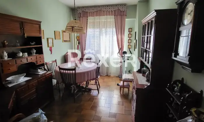 Rexer-Nuoro-Appartamento-Via-Lombardia-angolo-Via-Veneto-sito-al-piano-Camera-da-letto