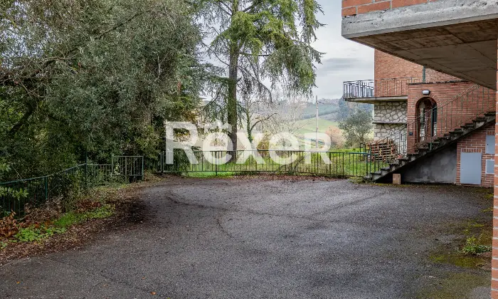 Rexer-siena-Luminoso-quadrilocale-Altro