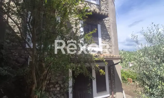 Rexer-Roiate-Immobile-nel-cuore-di-Roiate-affaccio-sulla-piazza-principale-Altro