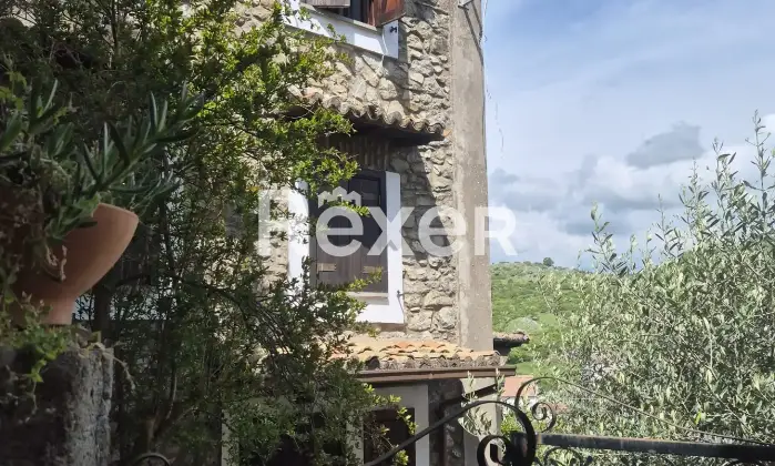 Rexer-Roiate-Immobile-nel-cuore-di-Roiate-affaccio-sulla-piazza-principale-Altro