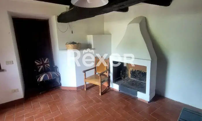 Rexer-Roiate-Immobile-nel-cuore-di-Roiate-affaccio-sulla-piazza-principale-Altro