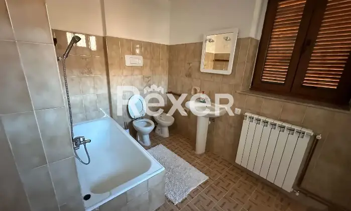 Rexer-Rota-dImagna-Casale-di-mq-Completamente-Ristrutturato-con-Vista-e-Ampio-Terreno-Perfetto-per-BB-o-grande-famiglia-Altro