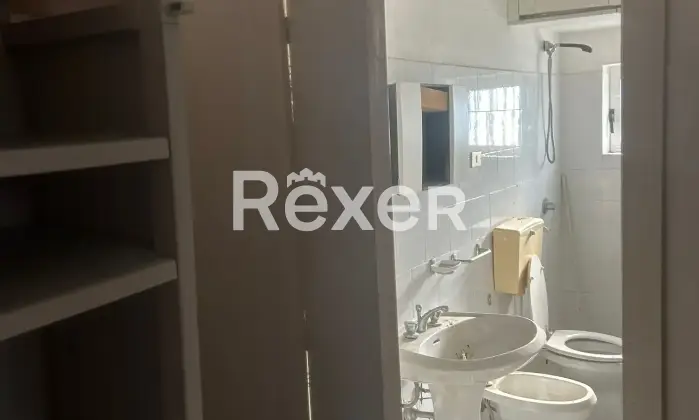 Rexer-Terzo-Cavone-Casa-indipendente-vicino-al-mare-con-due-appartamenti-e-terreno-piantumato-m-Altro