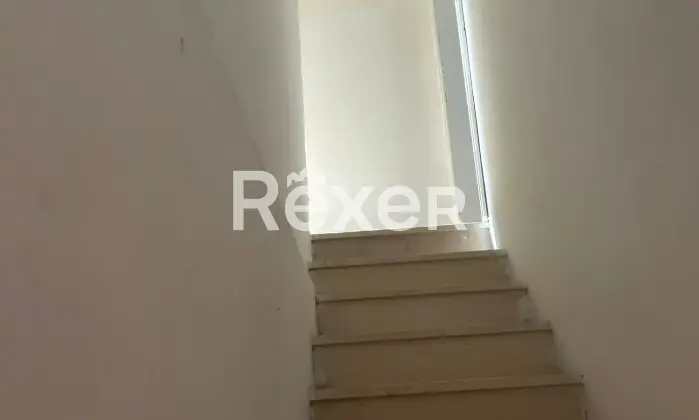 Rexer-Terzo-Cavone-Casa-indipendente-vicino-al-mare-con-due-appartamenti-e-terreno-piantumato-m-Altro