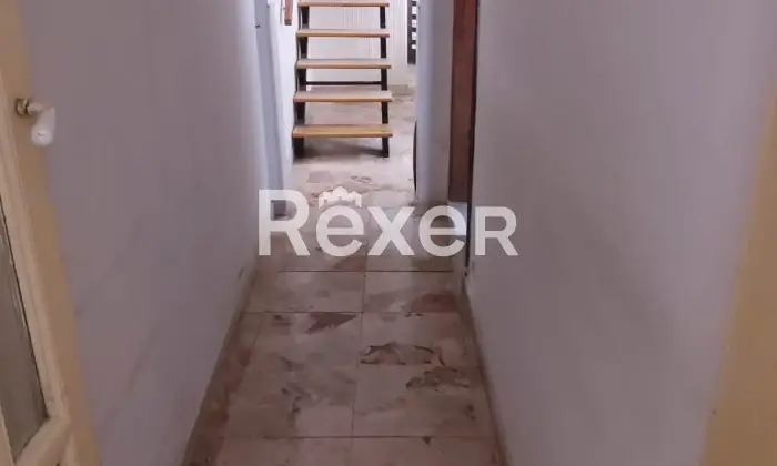 Rexer-Patern-Casa-depoca-in-vendita-in-via-Costanzo-a-Patern-Altro