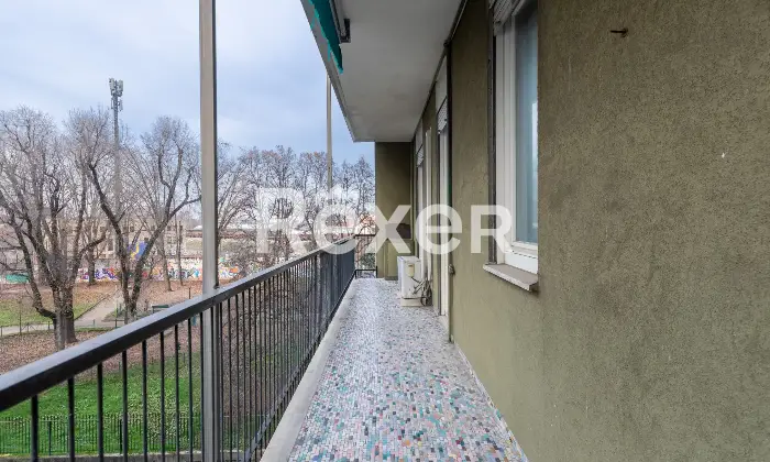 Rexer-Milano-Ampio-trilocale-con-doppio-ingresso-e-balcone-Altro