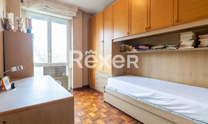 Rexer-Milano-Ampio-trilocale-con-doppio-ingresso-e-balcone-Altro