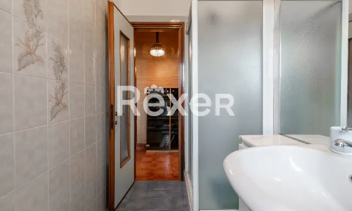 Rexer-Milano-Ampio-trilocale-con-doppio-ingresso-e-balcone-Altro