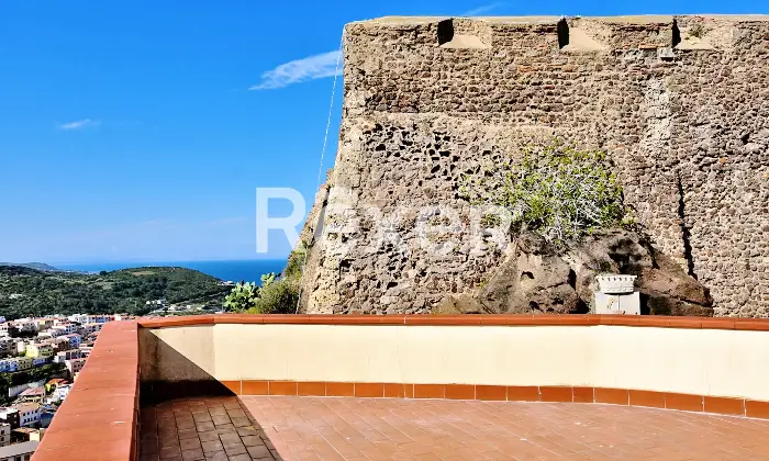 Rexer-Castelsardo-Residenza-storica-esclusiva-allinterno-di-una-torre-medievale-nel-cuore-del-borgo-antico-Altro