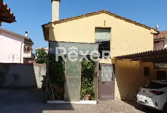 Rexer-Pieve-a-Nievole-Casa-bifamiliare-indipendente-con-giardino-Dpendance